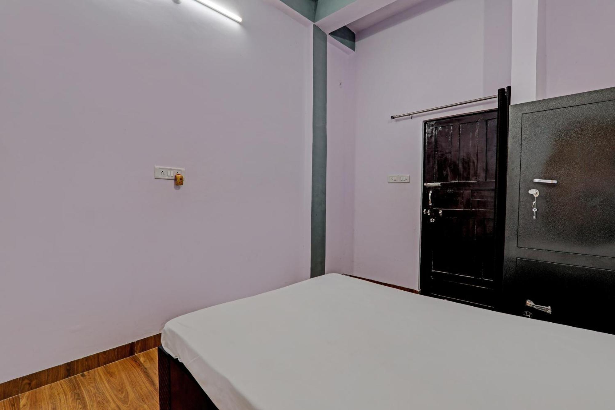 Oyo Hotel Crown Lucknow Extérieur photo