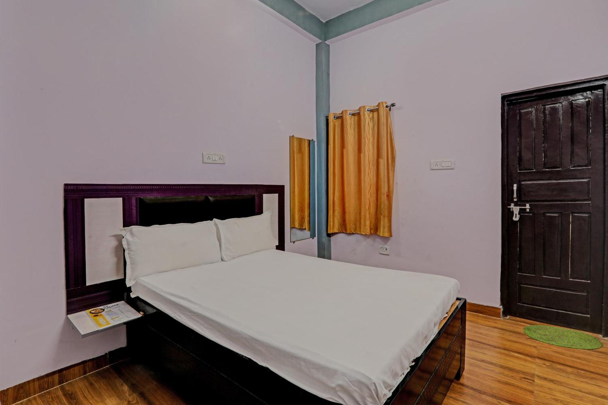 Oyo Hotel Crown Lucknow Extérieur photo